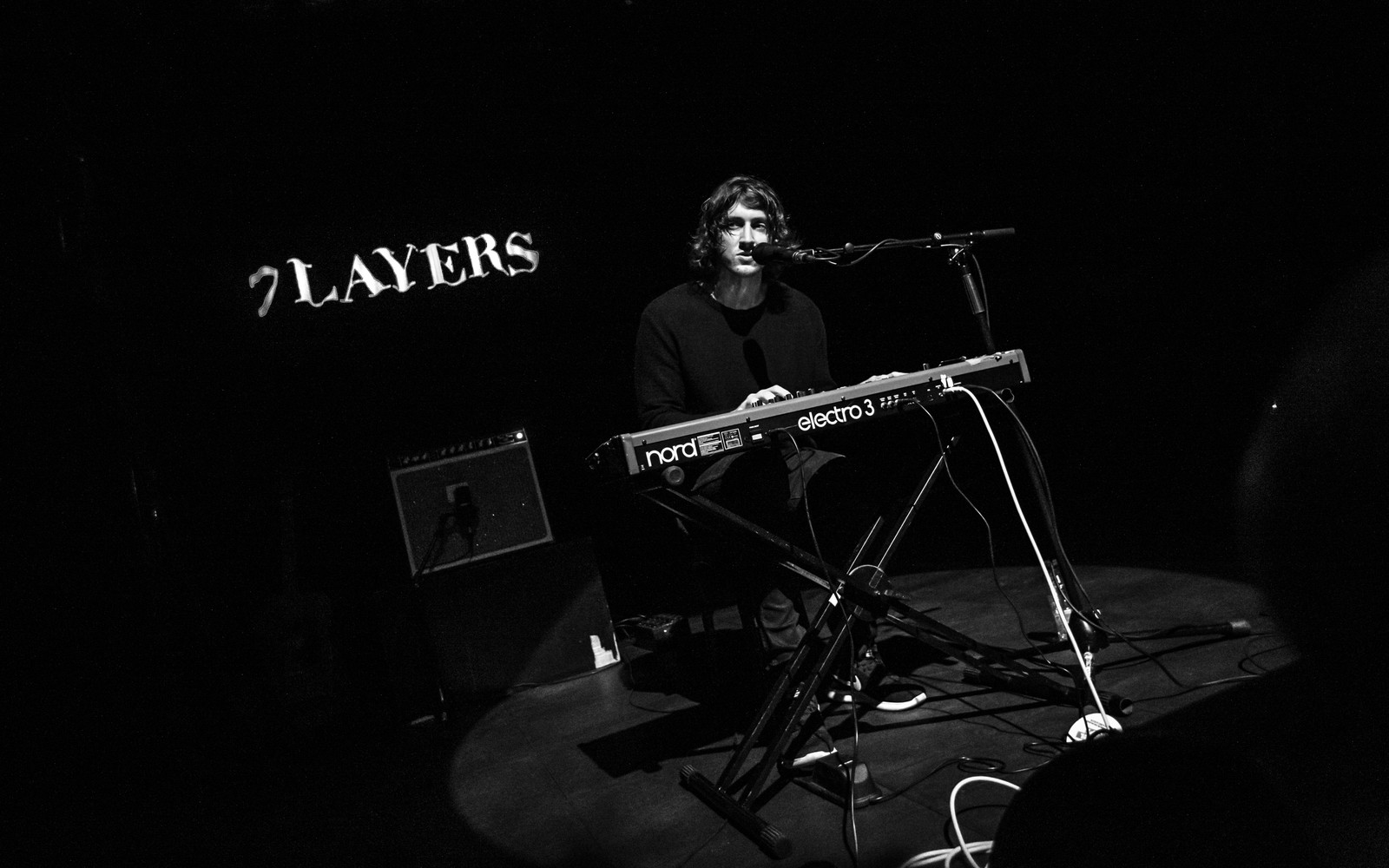 Dean Lewis (7 Layers)