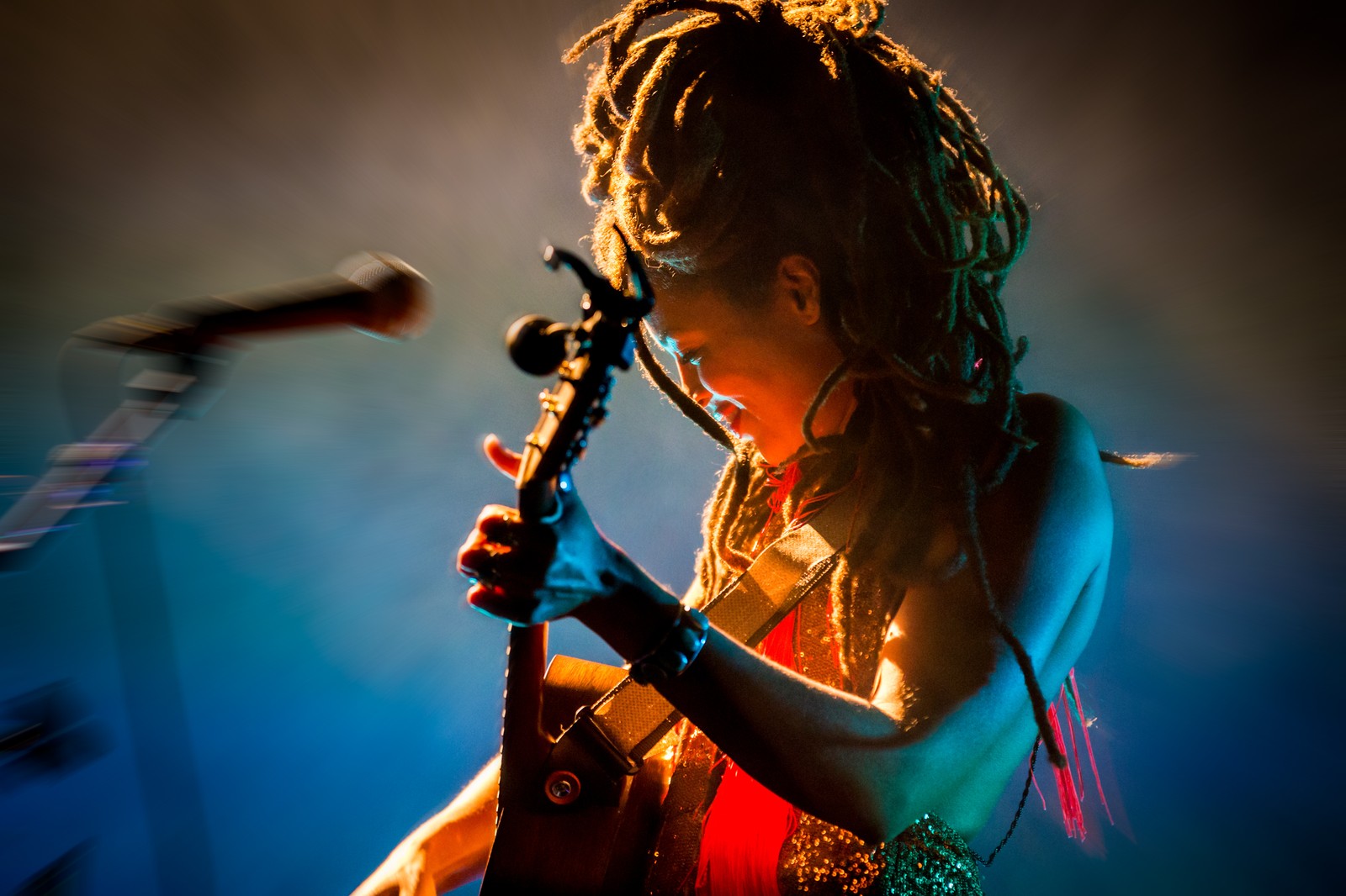 Valerie June [9]