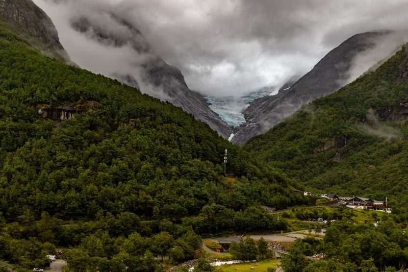 Briksdalsbreen
